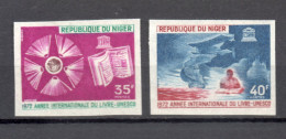 NIGER    N° 257 + 258  NON DENTELES     NEUFS SANS CHARNIERE   COTE ? €   UNESCO ANNEE DU LIVRE - Niger (1960-...)