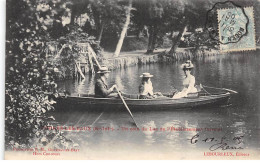 FORGES LES EAUX - Un Coin Du Lac De L'Etablissement Thermal - Très Bon état - Forges Les Eaux