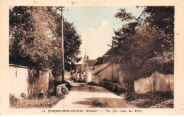 POISSY SUR VANNE - Un Joli Coin Du Pays - état - Sonstige & Ohne Zuordnung