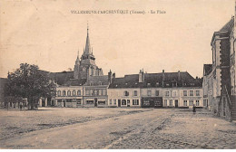 VILLENEUVE L'ARCHEVEQUE - La Place - Très Bon état - Villeneuve-l'Archevêque
