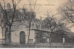 THOUARS - Le Château - Maison De Force - Très Bon état - Thouars