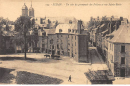 SEDAN - Un Coin Du Promenoir Des Prêtres Et Rue Sainte Barbe - état - Sedan