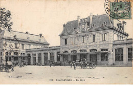 CHARLEVILLE - La Gare - état - Charleville