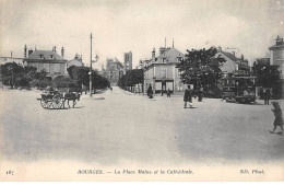 BOURGES - La Place Malus Et La Cathédrale - Très Bon état - Bourges