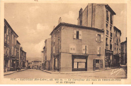 SAUGUES - Le Carrefour Des Rues De L'Hôtel De Ville Et De L'Hospice - Très Bon état - Saugues