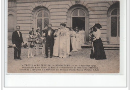 TROYES - 1ère Fête De La Bonneterie 1909 - Mlle Renée Kuntz La Reine De La Bonneterie Dans Son Landau  - Très Bon état - Troyes