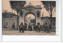 ISSY LES MOULINEAUX - Cartoucherie Gévelot - Sortie Du Personnel - Très Bon état - Issy Les Moulineaux