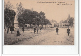 SAINT LEGER MAGNAZEUX - La Place - Très Bon état - Autres & Non Classés