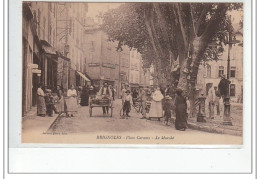 BRIGNOLES - Place Caramy - Le Marché - Très Bon état - Brignoles