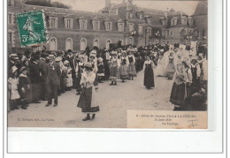 LA FLECHE - Fêtes De Jeanne D'Arc - 12 Juin 1910 - Le Cortège - Très Bon état - Other & Unclassified