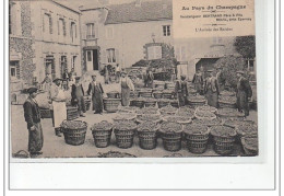 REUIL - AU PAYS DU CHAMPAGNE - Vendangeoir Bertrand - L'arrivée Des Raisins - Très Bon état - Sonstige & Ohne Zuordnung