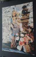 Lourdes - Cité Saint Pierre - Secours Catholique - Vierge à L'enfant, Chapelle Sainte-Bernadette - Lourdes