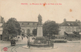 CPA Troyes-Le Monument Des Enfants De L'Aube Et La Gare    L2935 - Troyes