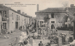 MOUILLERON-en-PAREDS. - Le Lavoir Public Et La Rue De La Fontaine - Mouilleron En Pareds