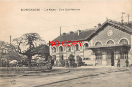 45 MONTARGIS. La Gare Avec Fiacres Carrosse Et Attelage Et Militaires 1905 - Montargis