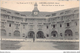 ABBP3-94-0245 - Le Foyer Des P.T.T - ARCUEIL-CACHAN - Eleves Du Foyer En Tenue De Sport - Arcueil