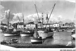 ABZP3-85-0230 - SAINT GILLES CROIX DE VIE - Le Port Et Le Quai  - Saint Gilles Croix De Vie