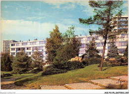 ADZP11-95-0855 - GONESSE - Val D'oise - Ensemble Immobillier De La Fauconnière - Square De La Garenne - Gonesse