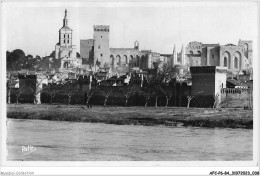 AFCP6-84-0617 - AVIGNON - Vaucluse - Les Remparts - Le Palais Des Papes Et Notre-dame Des Doms - Vus Des Bords Du Rhône  - Avignon (Palais & Pont)