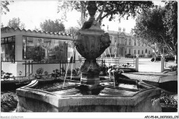 AFCP5-84-0562 - CARPENTRAS - Vaucluse - La Fontaine Du Square - Dans Le Fond Le Pavillon Du Tourisme Et L'hôtel-dieu  - Carpentras