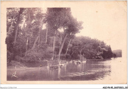 ADZP8-95-0655 - ENGHIEN-les-BAINS - Coin Du Lac - Enghien Les Bains