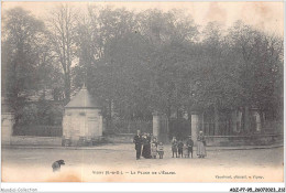 ADZP7-95-0548 - VIGNY - La Place De L'église - Vigny