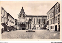 AFYP9-82-0812 - MOISSAC - Cathédrale Et Place De La Mairie  - Moissac