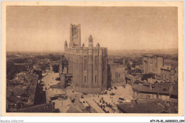 AFYP6-81-0526 - Le Tarn Illustré - ALBI - La Cathédrale - La Place Ste-cécile Et Le Donjon De L'ancien Palais - Albi