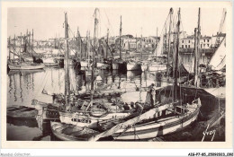 AIGP7-85-0719 - SABLES D'OLONNE - Un Coin Du Port - Sables D'Olonne