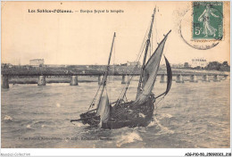 AIGP10-85-1110 - LES SABLES-d'OLONNE - Barque Fuyant La Tempête - Sables D'Olonne