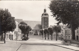 CHÂTEAU-du-LOIR (Sarthe): Eglise Saint-Guingalois - Chateau Du Loir