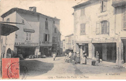 MOUSTIERS SAINTE MARIE - La Place - Très Bon état - Autres & Non Classés