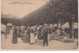 BAYEUX : Le Marché Aux Légumes - Bon état (2 Coins Légèrement Arrondis) - Other & Unclassified