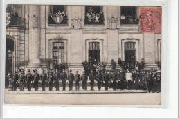 BEAUVAIS - CARTE PHOTO - Revue Militaire - Très Bon état - Beauvais