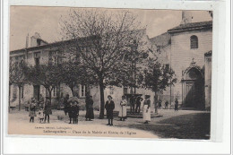 LABRUGUIERE - Place De La Mairie Et Entrée De L'Eglise - état - Labruguière