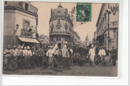 TOURS - Fête Des 13,14 Et 15 Juin 1908 - Cavalcade """"Véloce-Club De Tours"""" - Très Bon état - Tours