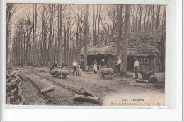 FOUGERES - Hutte De Sabotiers Dans La Forêt - Très Bon état - Fougeres