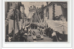 GUERANDE : Fete Dieu 1908 - L'aspect De La Rue Saint-michel Pendant La Procession - Tres Bon état - Guérande