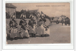 CAVALCADE DE PREFAILLES : Gendarme A Pied Et A Cheval - Tres Bon Etat - Autres & Non Classés