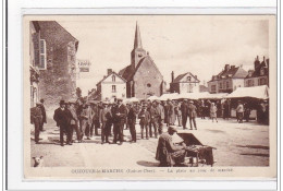 OUZOUER-le-MARCHE : La Place Un Jour De Marché - Tres Bon Etat - Autres & Non Classés