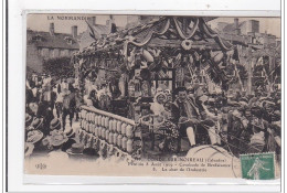 CONDE-sur-NOIREAU : Fete Du 8 Aout 1909, Cavalcade De Bienfaisance, Le Char De L'industrie - Tres Bon Etat - Other & Unclassified