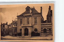 CHATILLON : La Mairie - Très Bon état - Châtillon