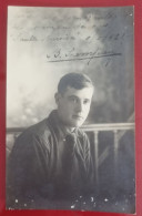 PH - Ph Original - Portrait D'un Jeune Homme Célèbre Regardant L'horizon Avec Dédicace Et Autographe, 1921 - Geïdentificeerde Personen