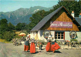 Folklore - Danses - Auvergne - Buron De Chaudefour - CPM - Voir Scans Recto-Verso - Dans