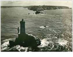 29 . N°41962 . Pointe Du Raz.phare De La Vieille. Cpsm 10 X 15 Cm. - Other & Unclassified