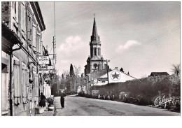 31 . N°44515 . Labastide Beauvoir.hotel Du Centre.vue Generale . Cpsm 14 X 9 Cm. - Sonstige & Ohne Zuordnung