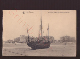 De Panne - Het Strand En Een Deel Van Den West Dijk - Postkaart - De Panne