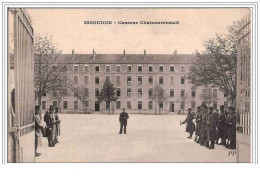 36.ISSOUDUN.CASERNE CHATEAURENAULT. - Issoudun