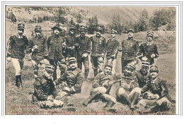 38.OFFICIERS DU 20eme REGIMENT DE CAVALERIE LEGERE ITALIENNE ET OFFICIERS DE CHASSEUR ALPINS FRANCAIS. - Autres & Non Classés