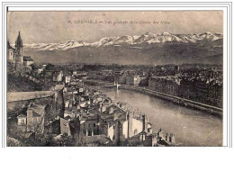 38.GRENOBLE.VUE GENERALE ET LA CHAINE DES ALPES. - Grenoble